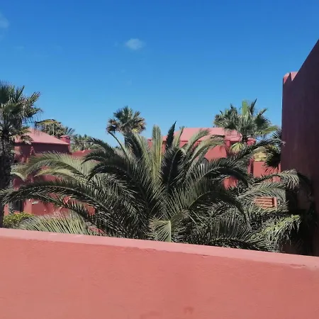 Oasis Waves House בית נופש *