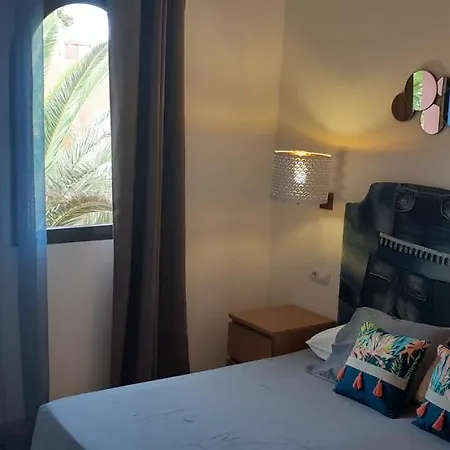 Oasis Waves House קורלחו