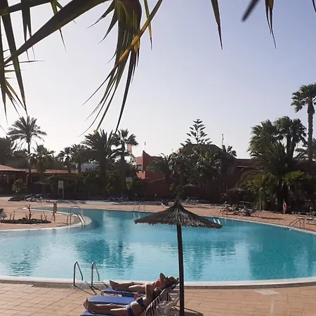 Oasis Waves House בית נופש *