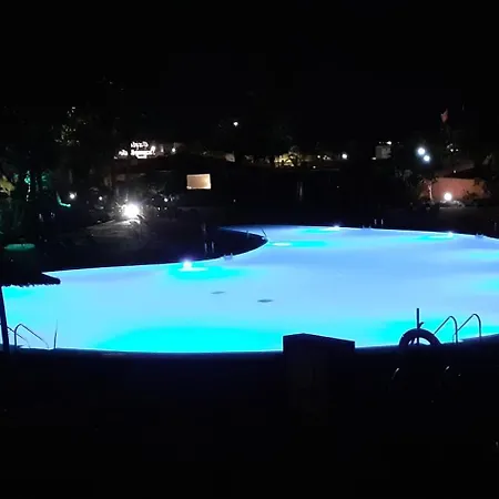 בית נופש Oasis Waves House *