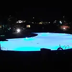 度假居 Oasis Waves House *